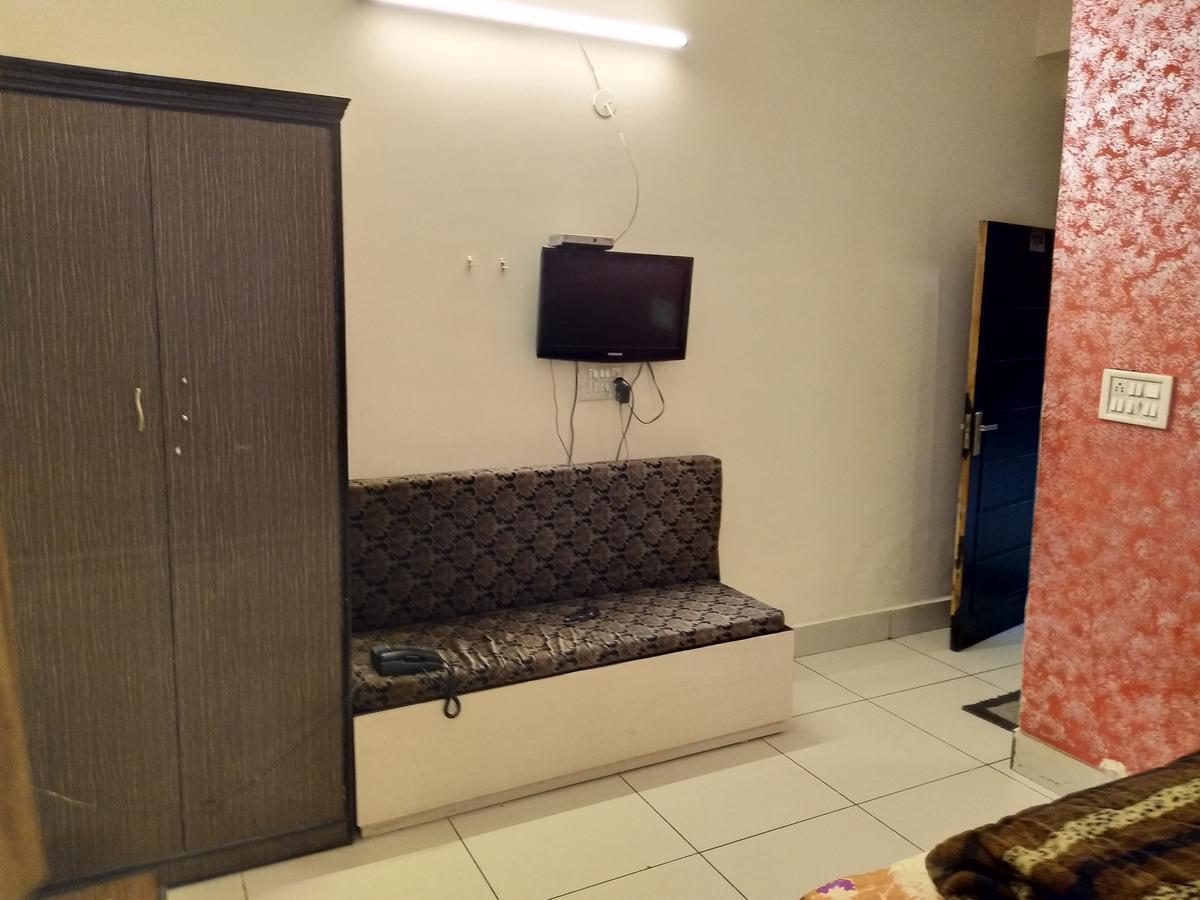 Hotel Jhilmil Dhaba Sonipat Exterior foto