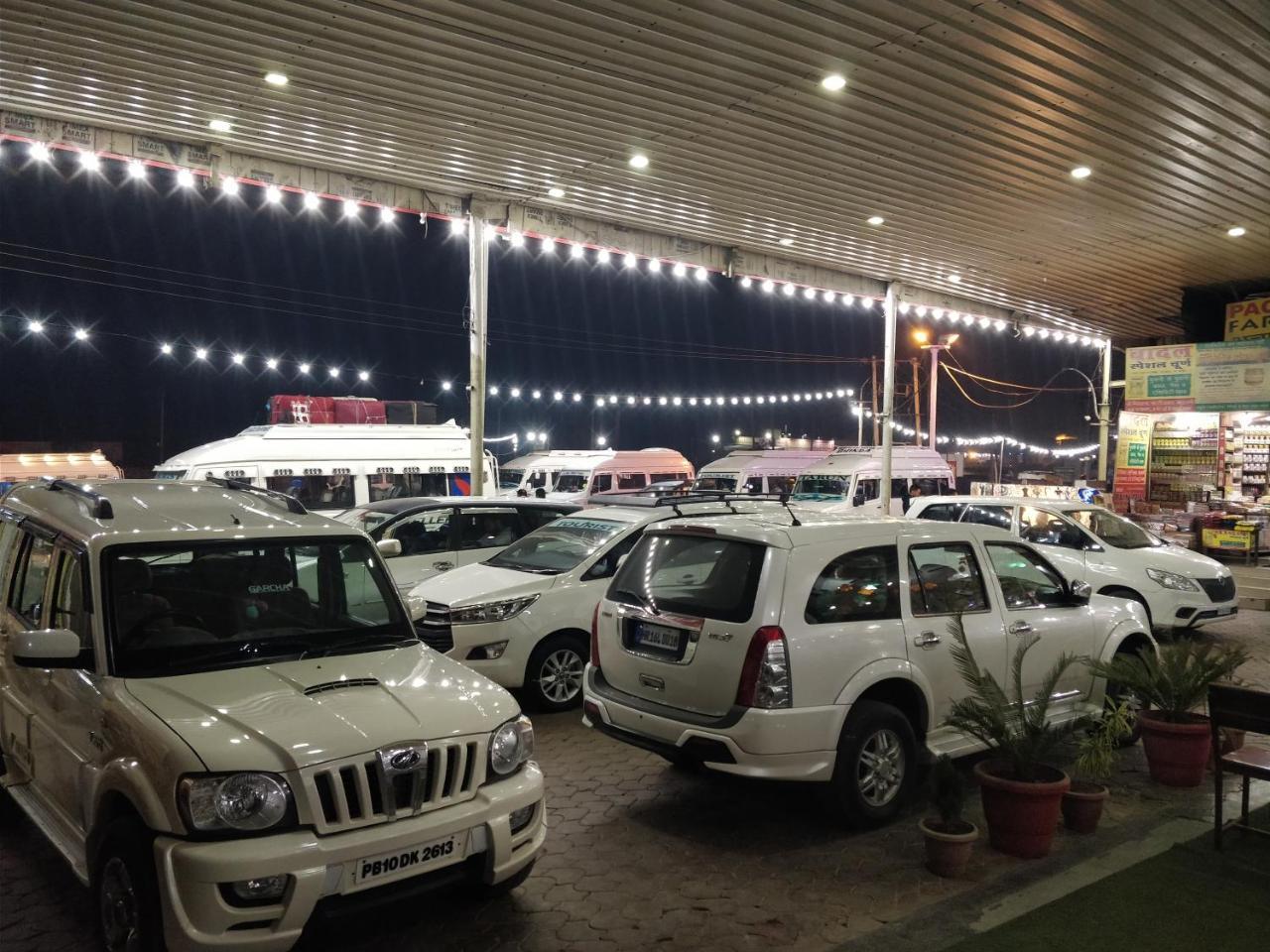 Hotel Jhilmil Dhaba Sonipat Exterior foto