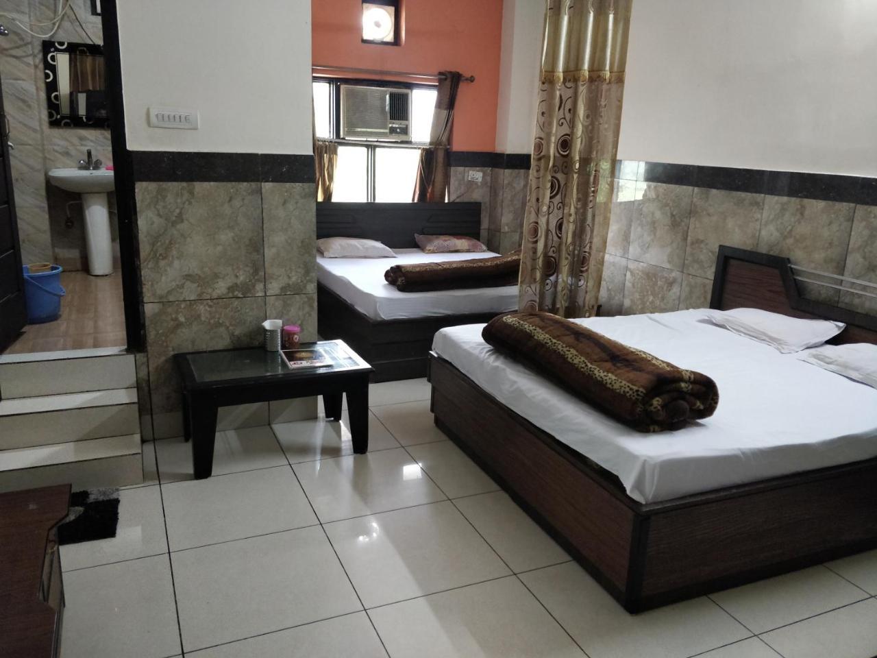 Hotel Jhilmil Dhaba Sonipat Exterior foto