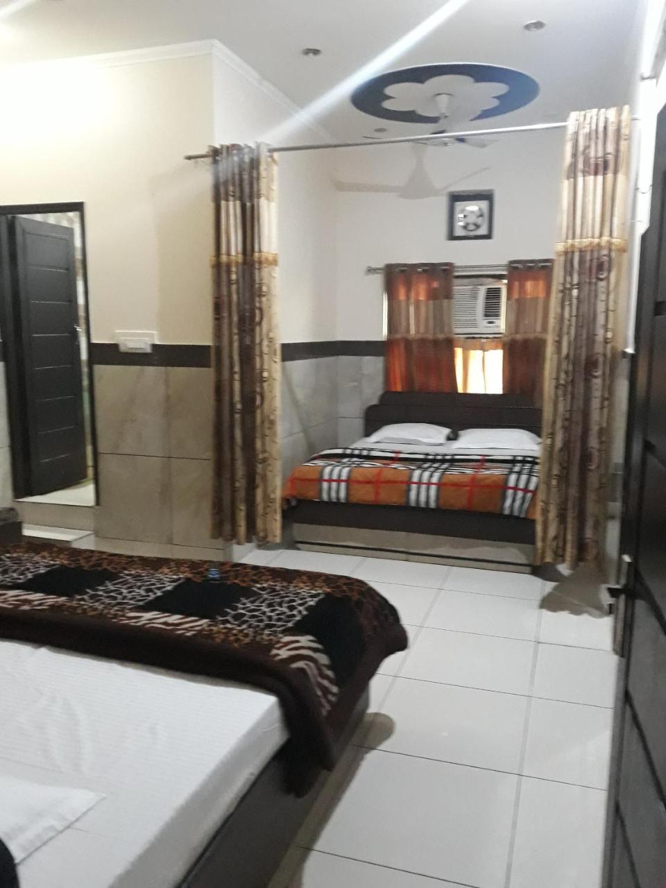 Hotel Jhilmil Dhaba Sonipat Exterior foto